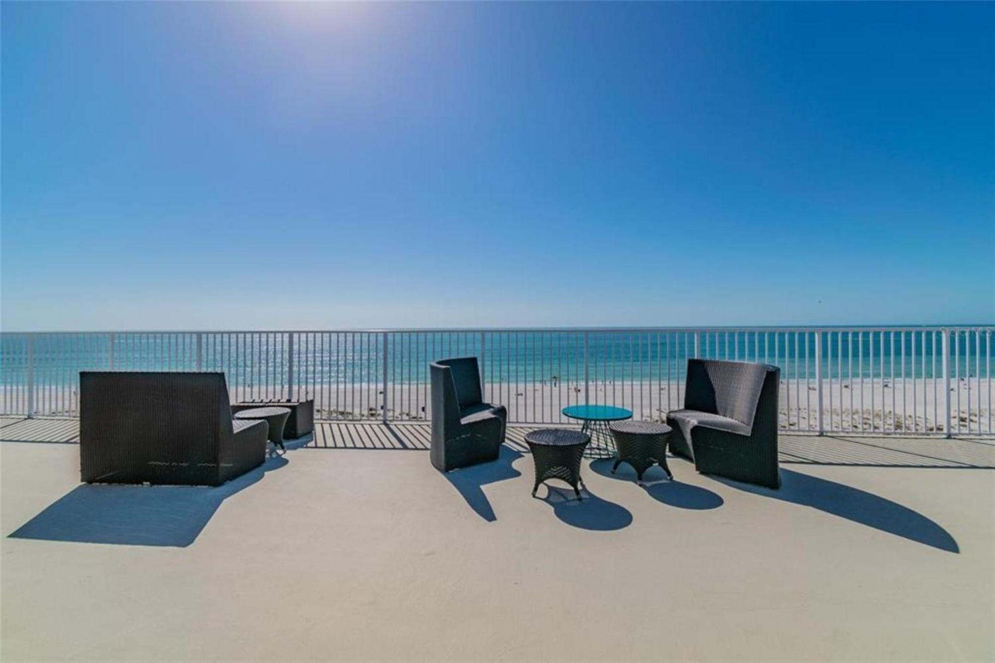 Oceana 202 West St. Pete Beach Exterior foto