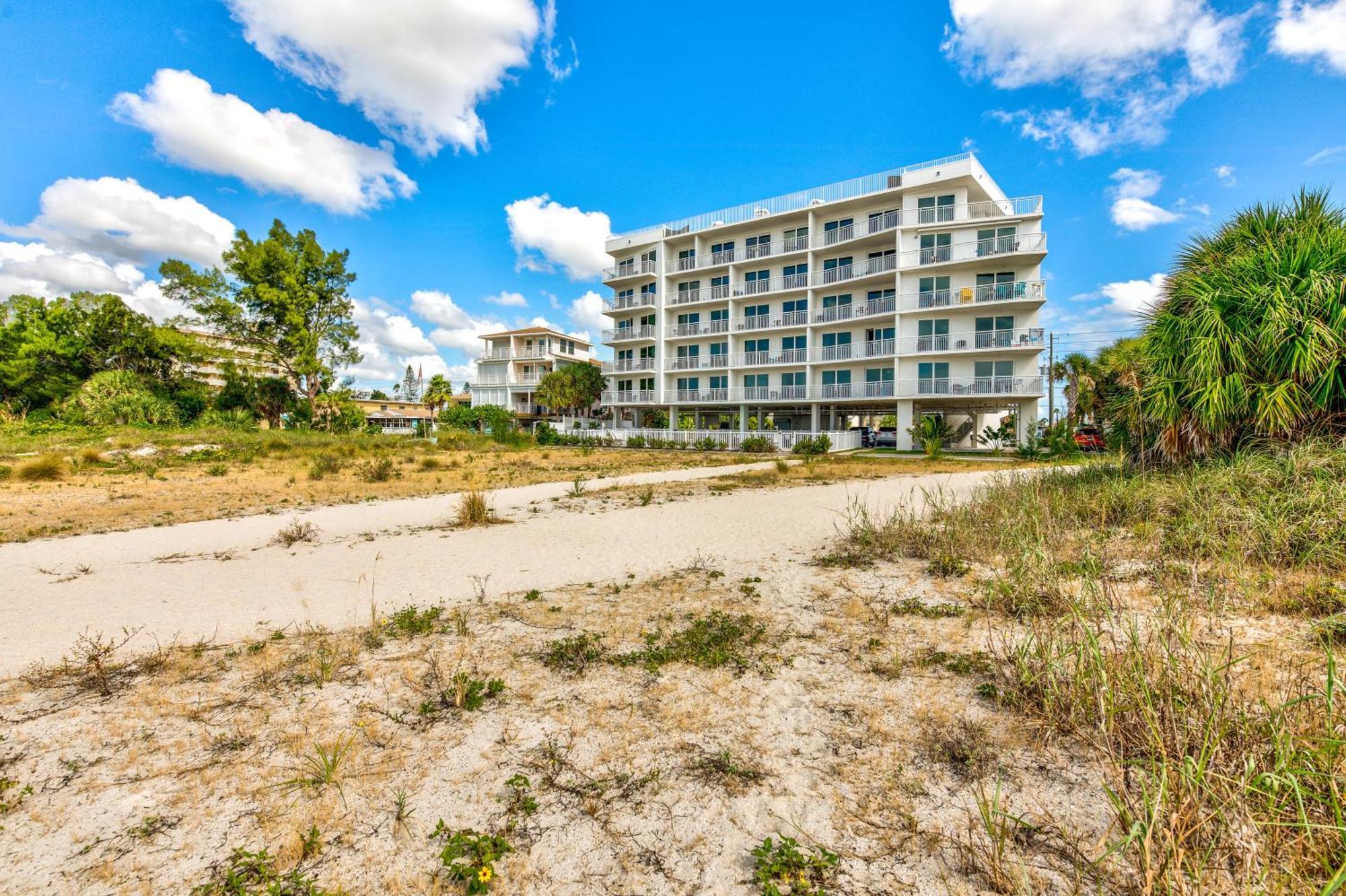 Oceana 202 West St. Pete Beach Exterior foto