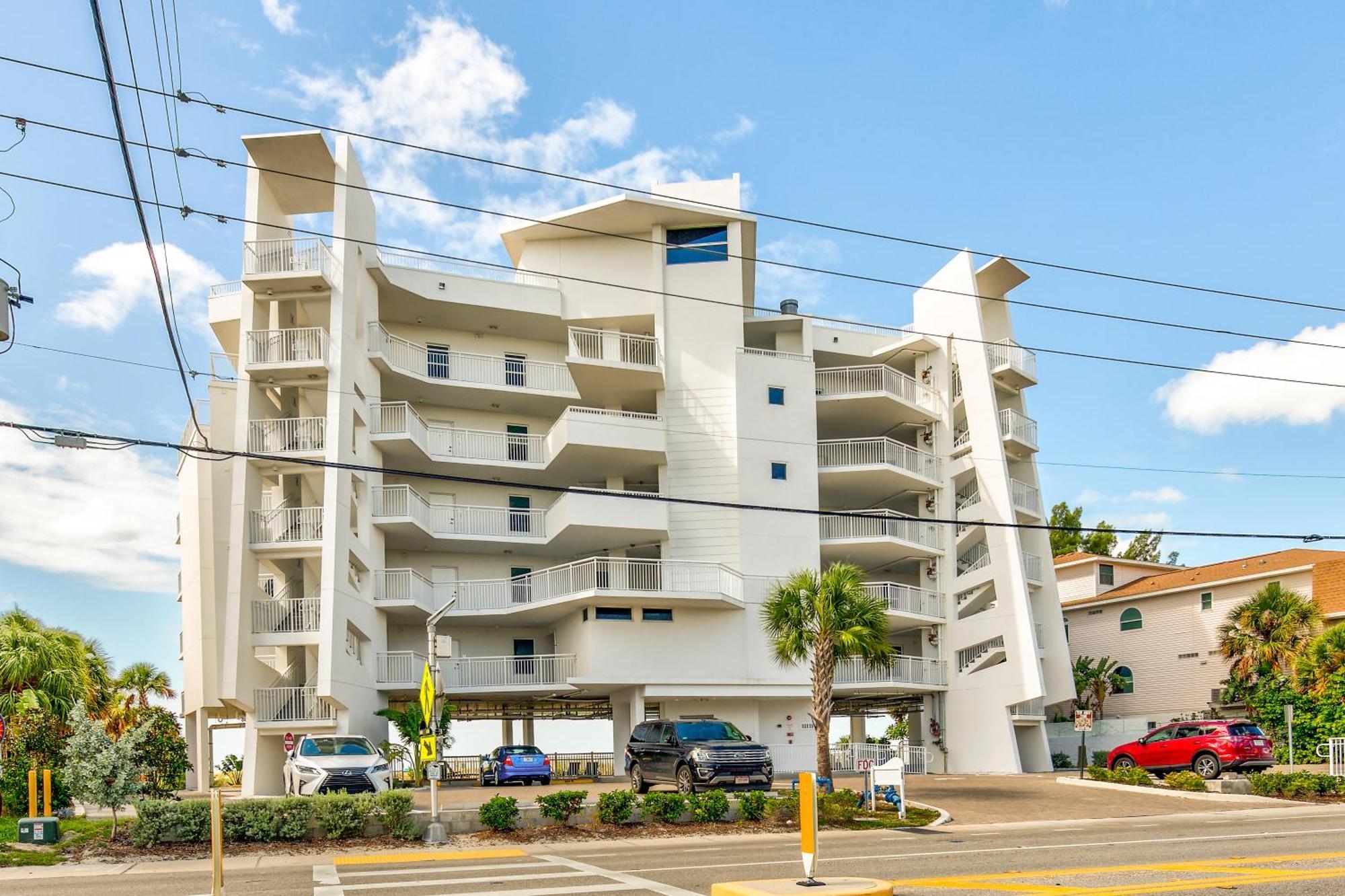 Oceana 202 West St. Pete Beach Exterior foto