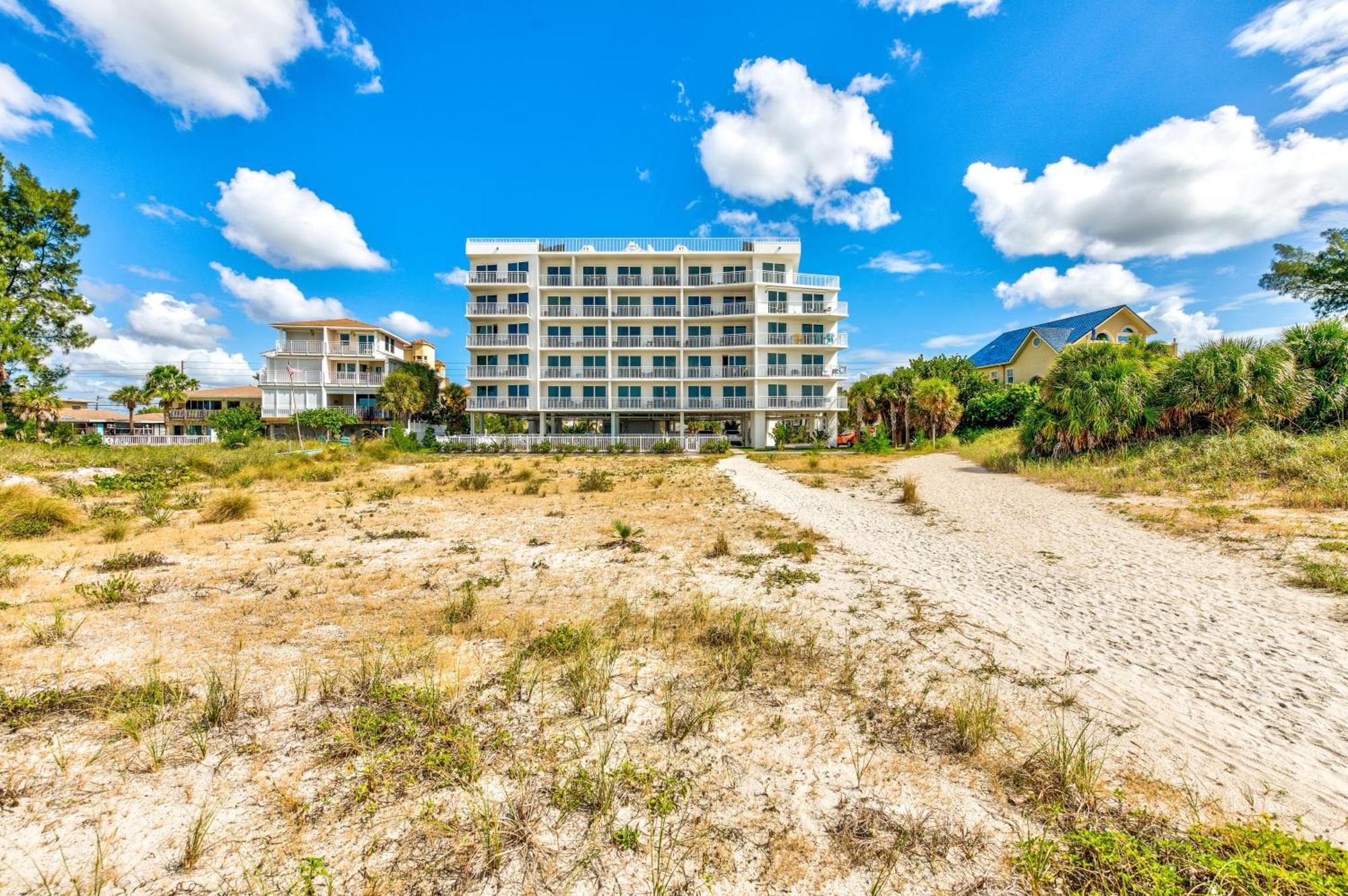 Oceana 202 West St. Pete Beach Exterior foto